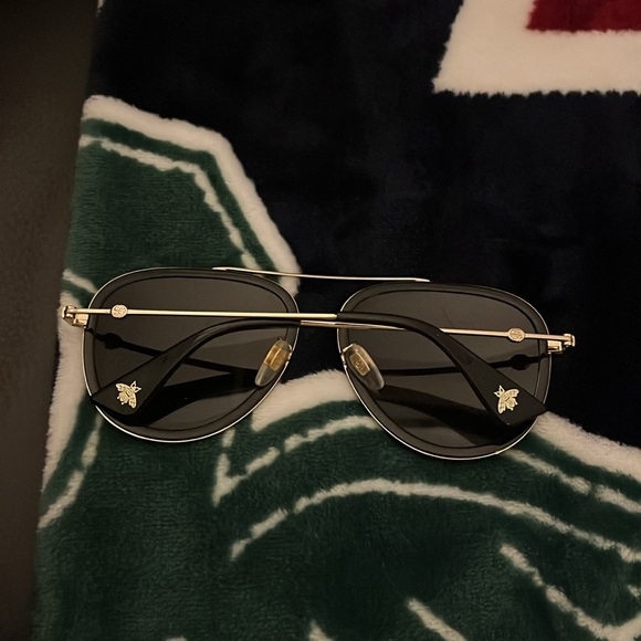 GUCCI GG0062S Aviator Sunglasses - Picture 3 of 3
